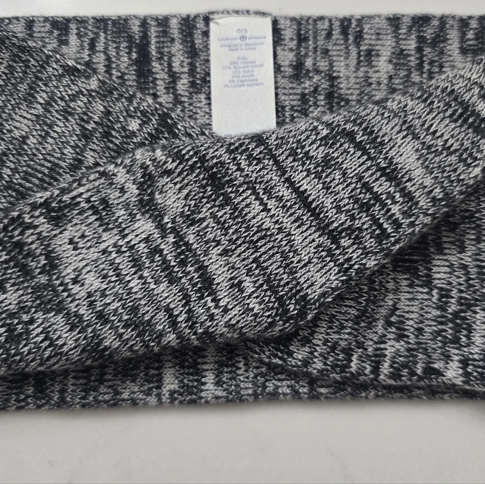 NEW Lululemon Mantra Twist Ear Warmer Heathered Black/ Heathered White